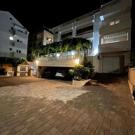 Apartments Stone Tučepi Kültér fotó