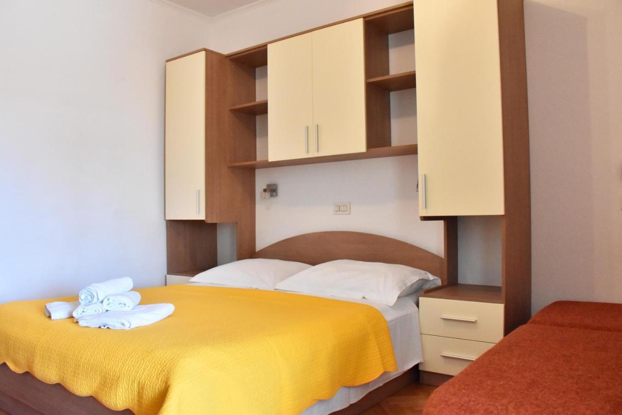 Apartments Stone Tučepi Kültér fotó