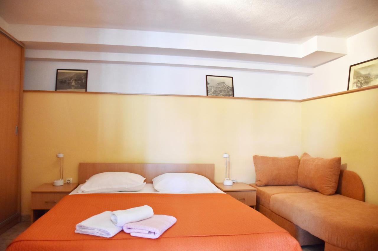 Apartments Stone Tučepi Kültér fotó
