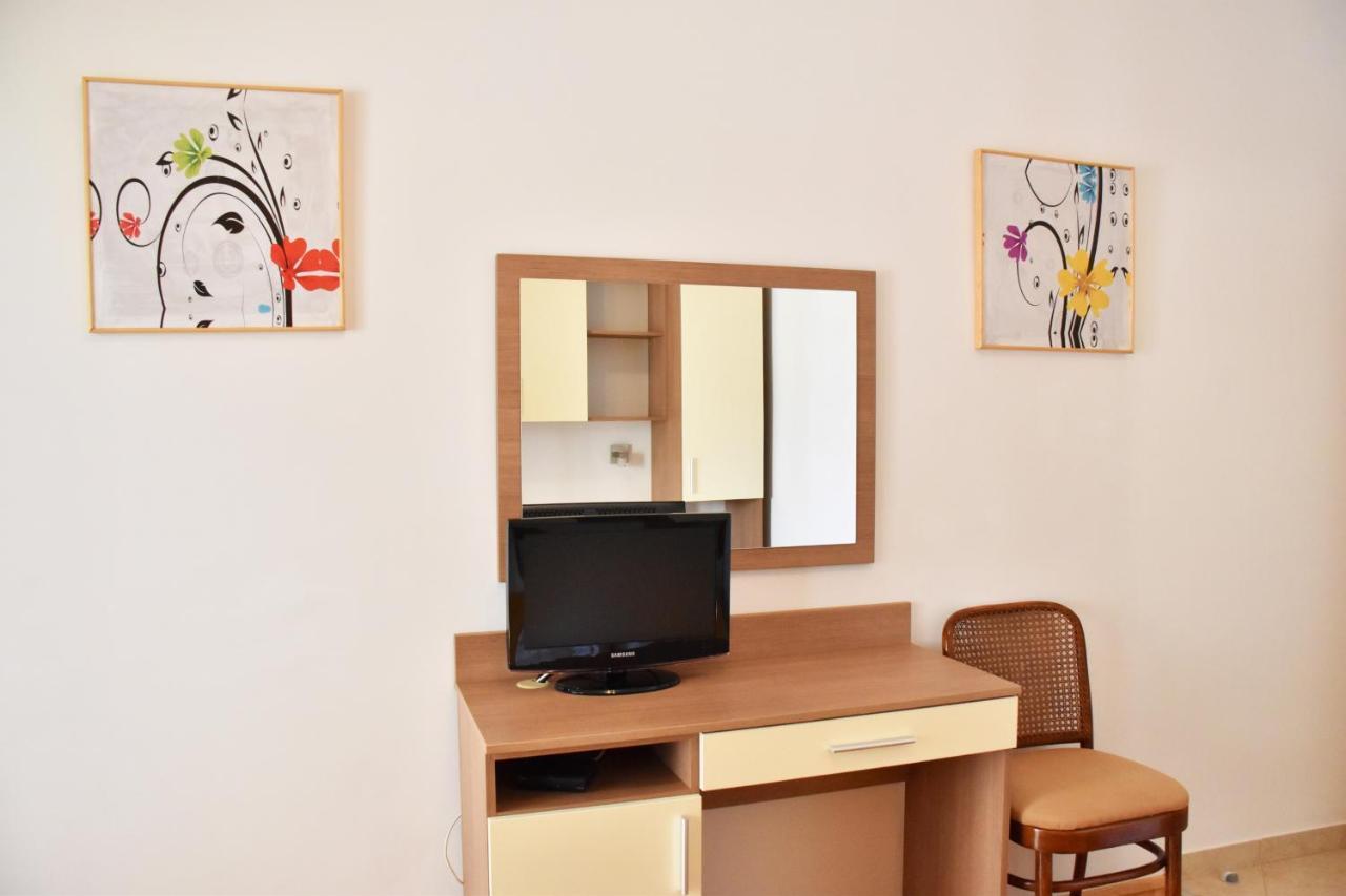 Apartments Stone Tučepi Kültér fotó
