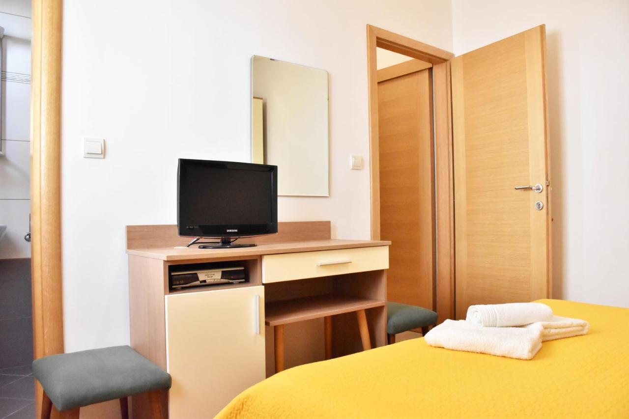 Apartments Stone Tučepi Kültér fotó